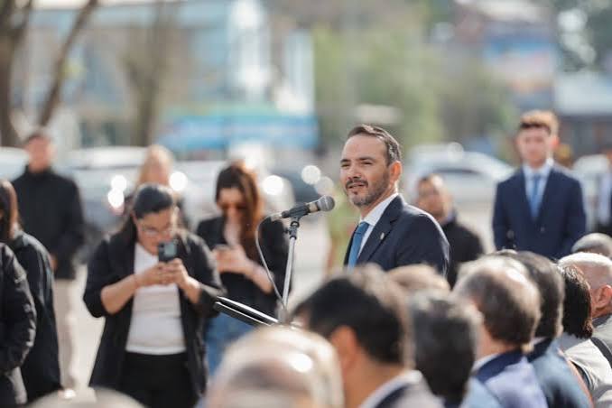 Valdés encabezó los festejos de Itá Ibaté y prometió reactivar el puerto local