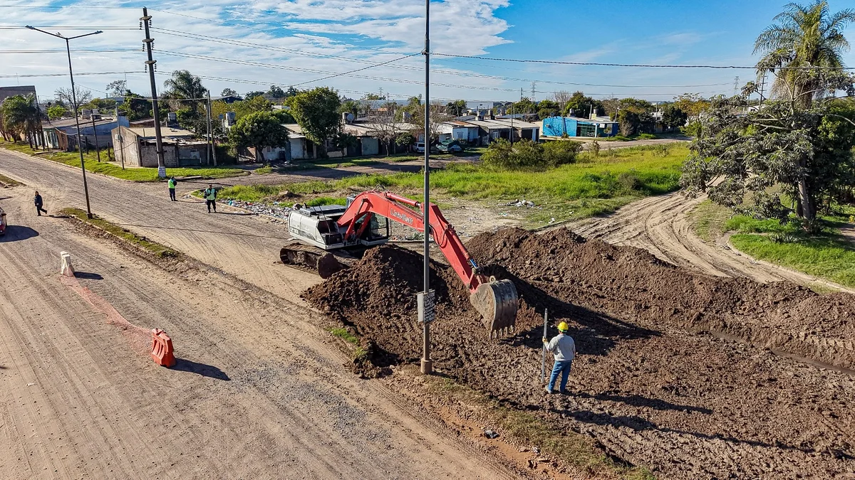 Inició la pavimentación de la avenida Cuba, una obra clave para conectar el barrio Pirayuí con la Autovía Ruta 12